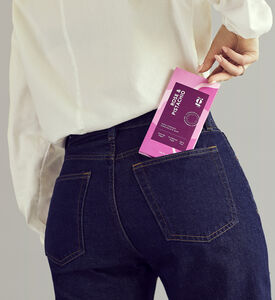 Rose & Pistachio Chocolate Bar