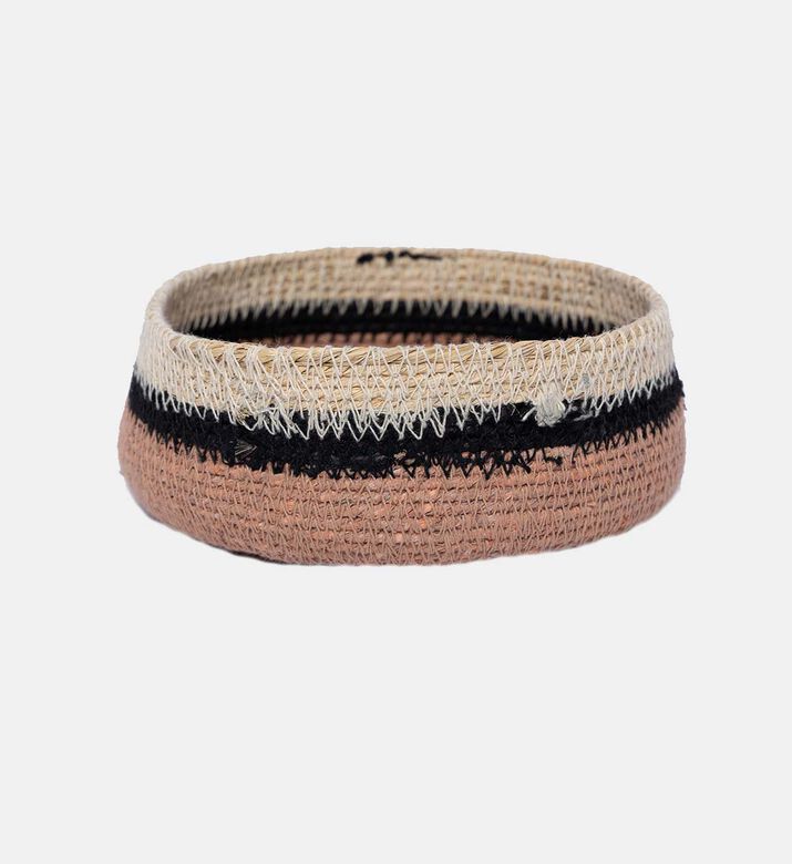 سلة ساتورن من الأعشاب البحرية