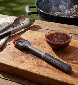 Oxo Silicone Grilling Basting Brush, Model View