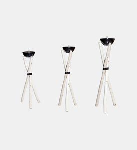 حامل ثلاثي خشبي من تمغروت