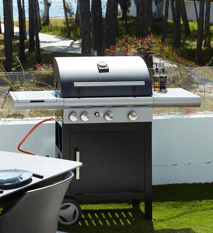 Barbecook Spring 3212 Side Burner Gas Barbecue, Packshot View