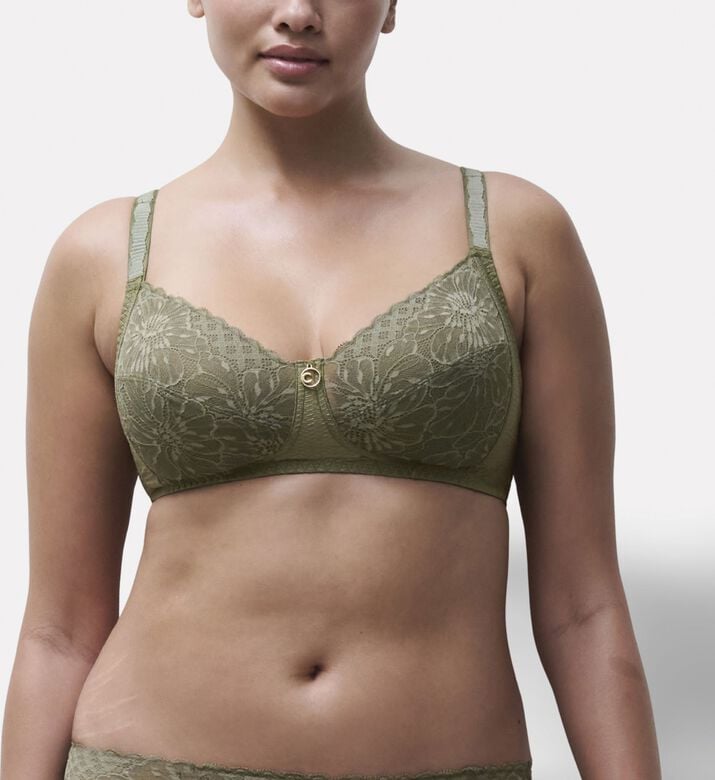 Chantelle Underwired Support Lace Bra, Model View