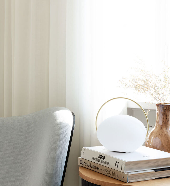 مصباح طاولة ألومنيوم لاسلكي من أوربت