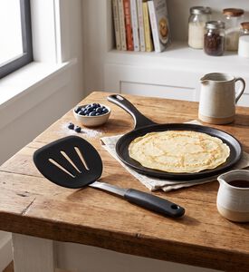 Oxo Silicone Flexible Pancake Turner, Model View