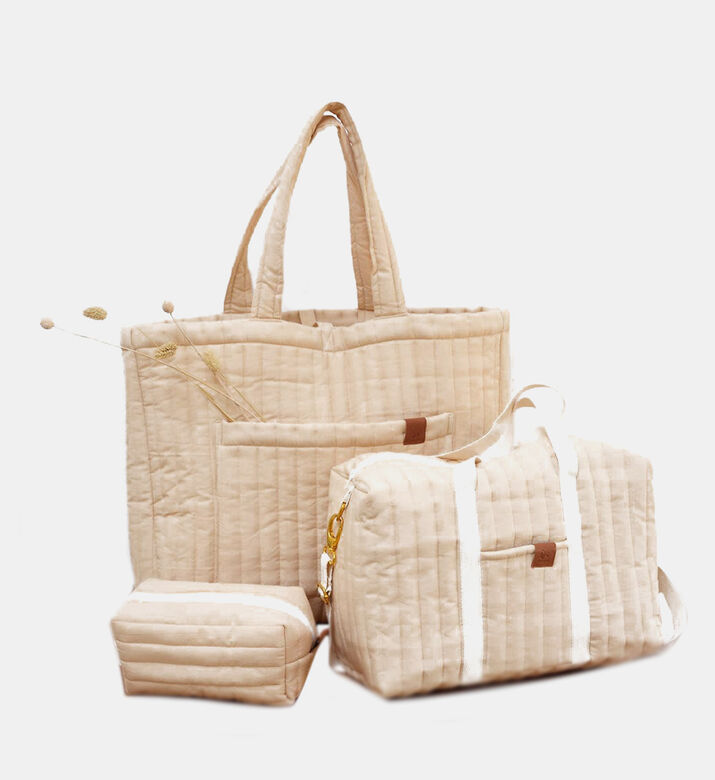 حقيبة رياضية مبطنة بلون القمح