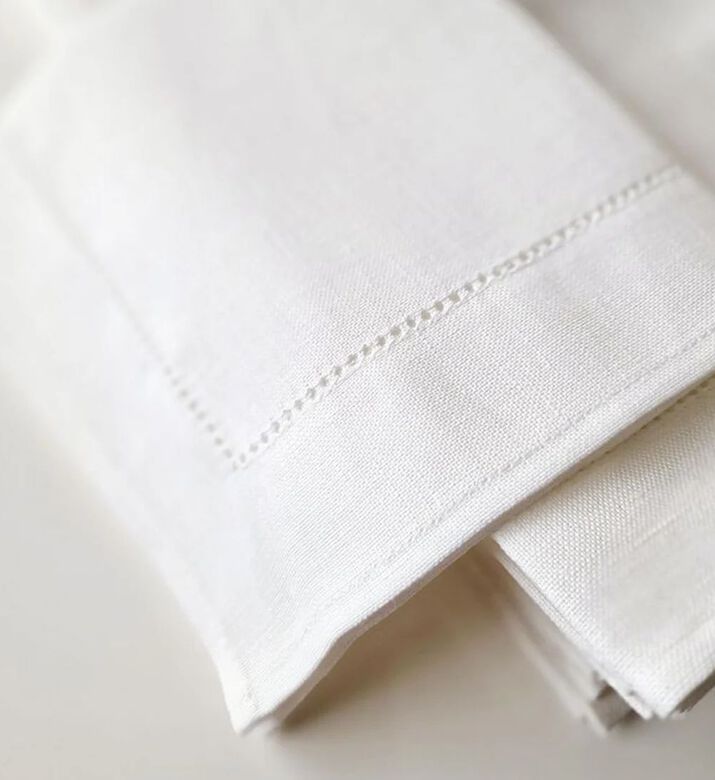 Tohfa Luxe Hemstitched 4-piece Linen Napkin Set, Packshot View