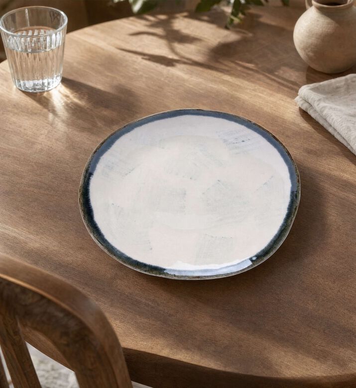 Home Deco and More Ceramic Black-trim Dinner Plate, Model View