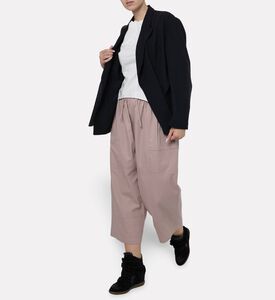 Dawei Round Neck Sleeveless Top, Model View