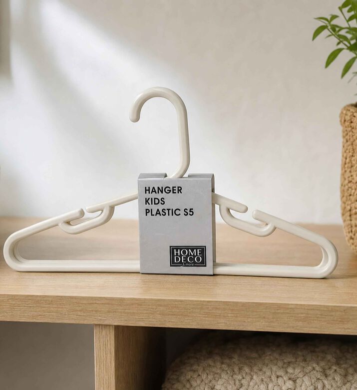 Home Deco and More Plastic Clothes Hangers Set, Model View