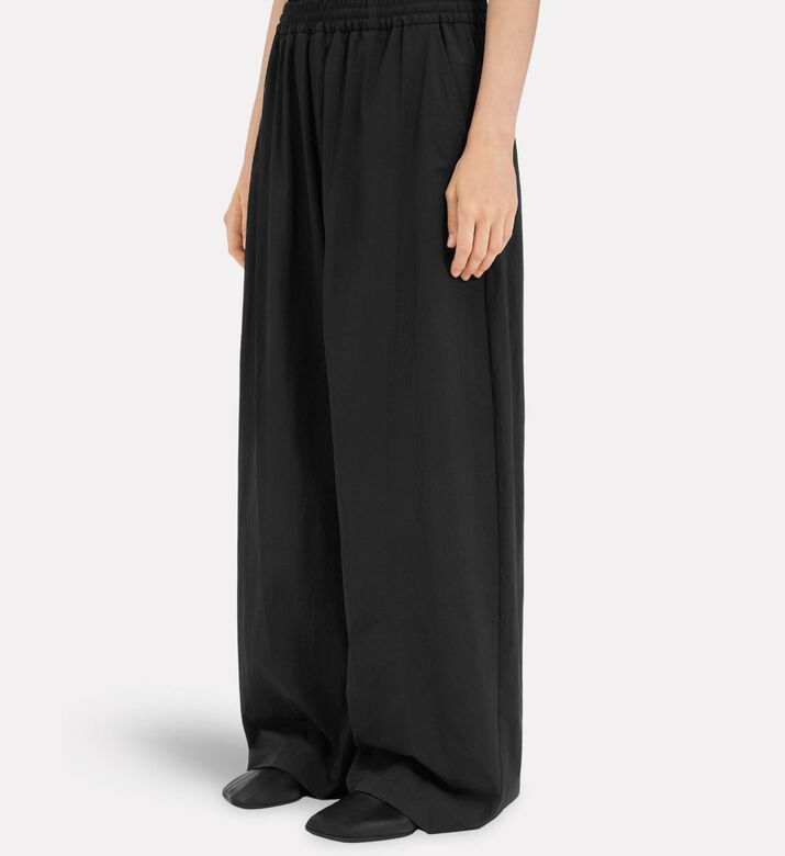 MM6 Pant, Model View