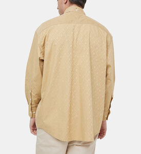 قميص بياقة بأكمام مختلفة