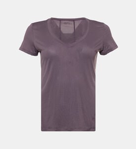 تيشيرت سايد أكشن بياقة بشكل حرف في