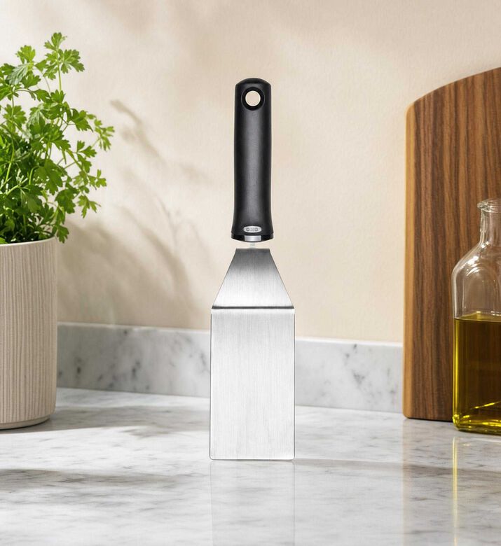 Oxo Stainless Steel Turner, Model View