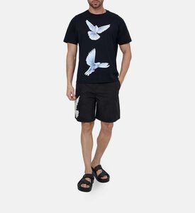 شورت قصير عريض الساقين بأجنحة غرافيكية بنفس اللون