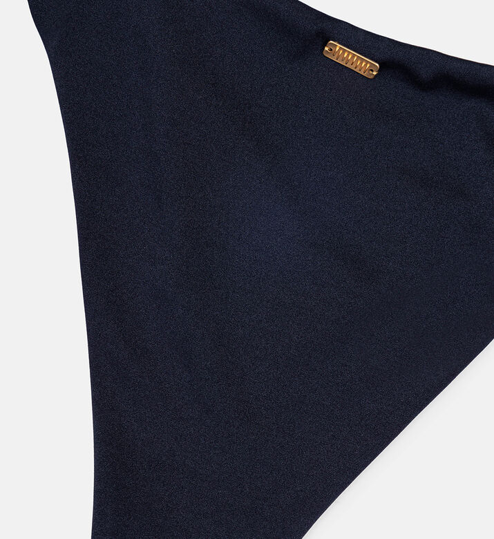 Ela الجزء السفلي الكلاسيكي العادي