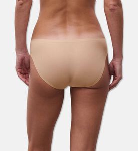 Chantelle Brief Soft, Model View