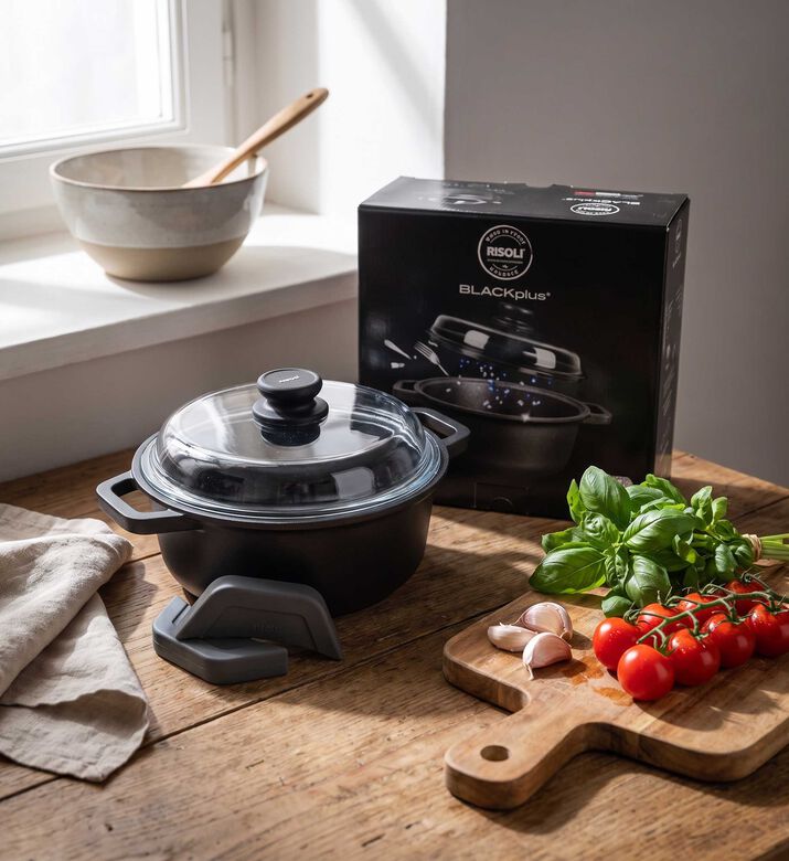Risoli Glass Lid Handled Saucepot, Packshot View