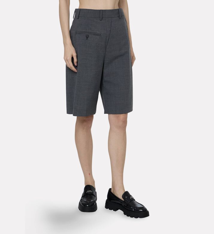 MM6 Welt Pocket Regular-fit Shorts, Model View