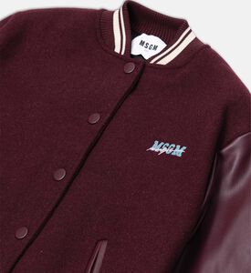 جاكيت بومبر بتطريز شعار