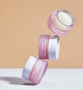 بلسم الشفاه المغذي