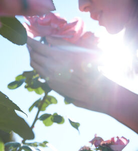 Replica Spring Time Scented Candle 165 G Replica Spring Time Scented Candle 165 G