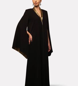 I Am The Company Abaya Iman, Model View