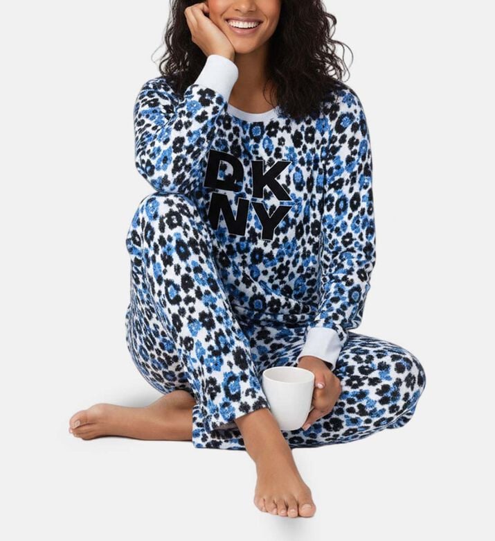 DKNY Set Pj, Model View