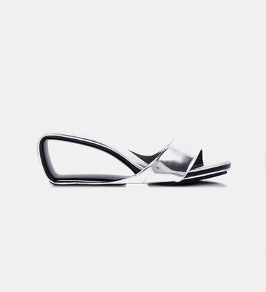 Mobius Mid Heel Opened Wedge