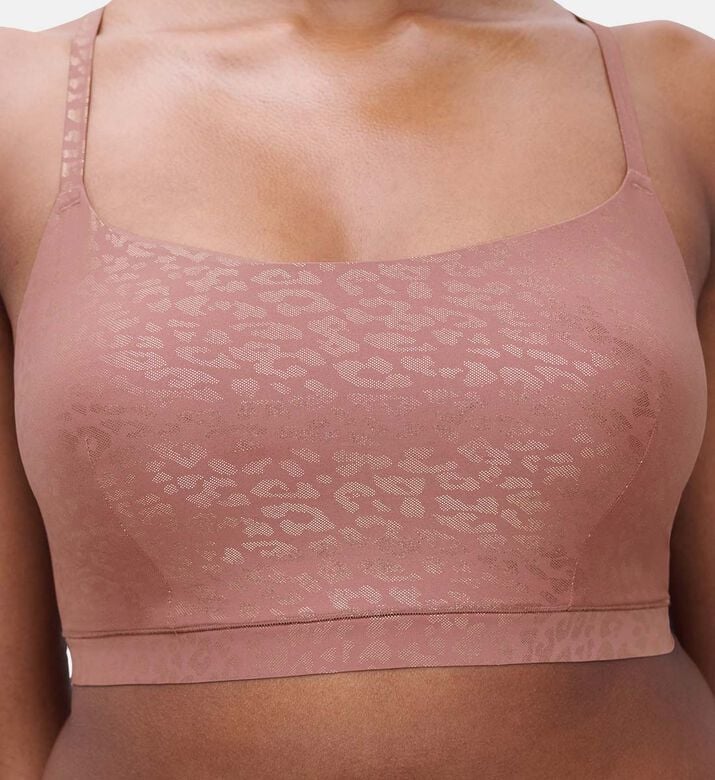 Chantelle Bra, Model View