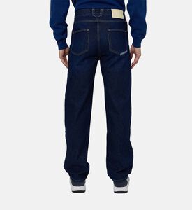 جينز زاين بقصة مريحة