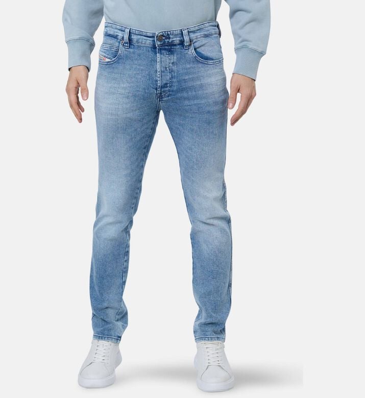 Diesel Jeans, Model View