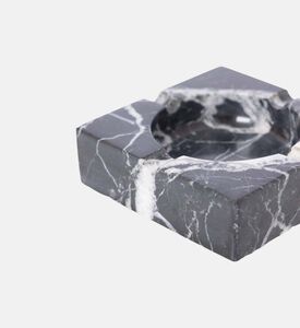 منفضة سجائر زن رخامية بلمسة لامعة