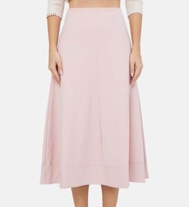 تنورة واسعة على شكل حرف A