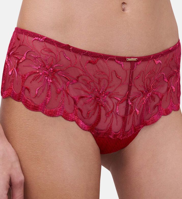 Chantelle Shorty, Model View