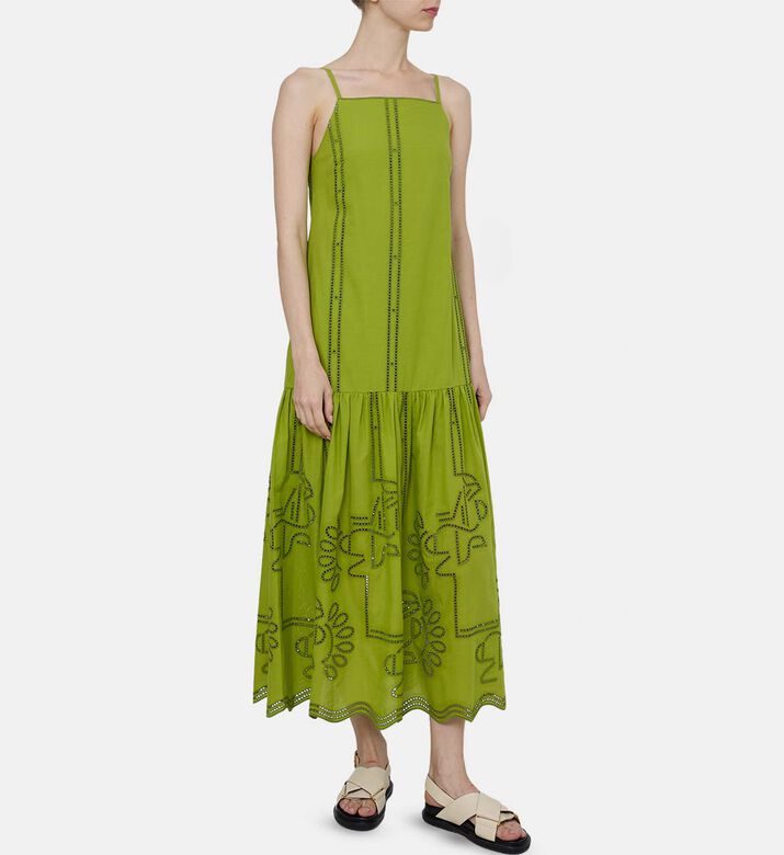 فستان متوسط الطول بقصة تطريز أنغليزي فستان متوسط الطول بقصة تطريز أنغليزي