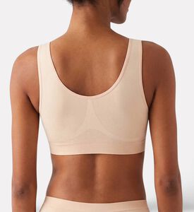 Wacoal Bra, Model View