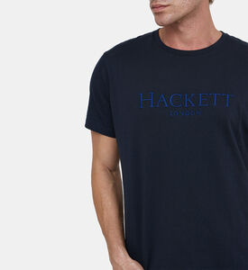 تيشيرت بأكمام قصيرة بطبعة شعار