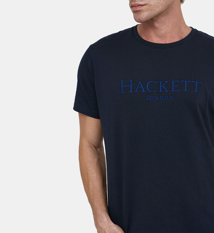 تيشيرت بأكمام قصيرة بطبعة شعار