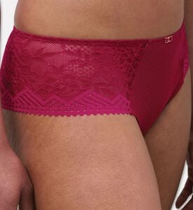 Chantelle Lace Shorty Briefs, Dark-pink, S, Model View