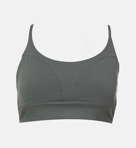 بلوزة بلا أكمام بقصّة تشريحية