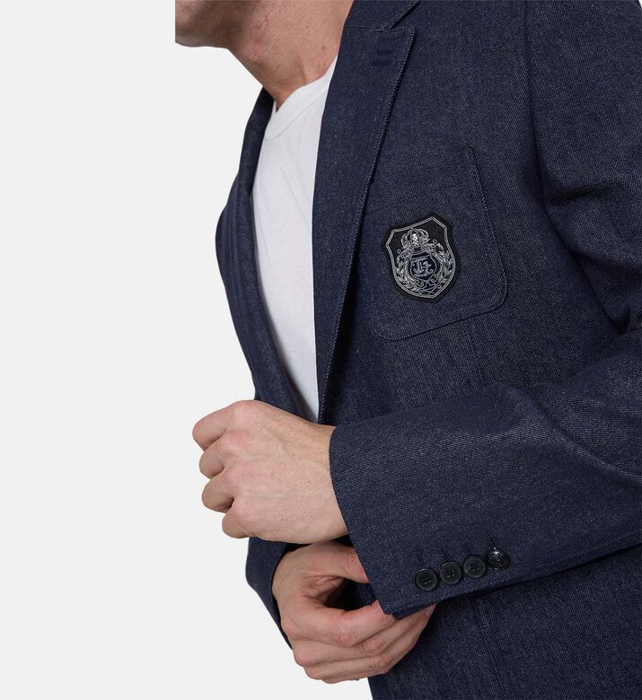 جاكيت بدلة بمظهر دنيم بصف أزرار واحد