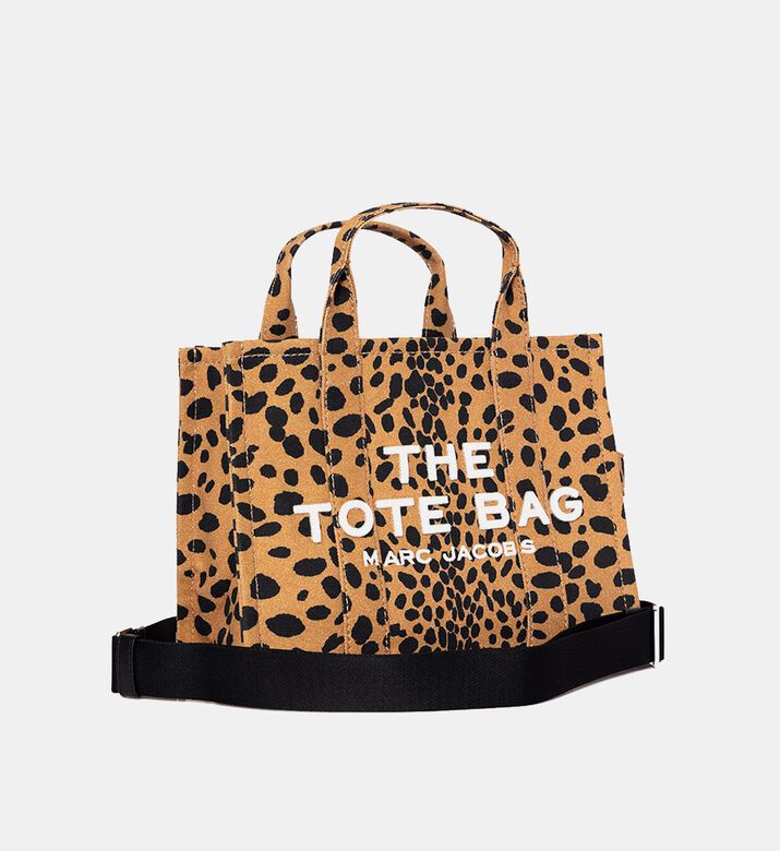 حقيبة يد ذا تشيتا متوسطة الحجم قنب