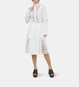 تنورة ميدي بدانتيل في النصف