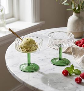 &k Amsterdam Coupe Twirl Green Bowl Set-2, Model View