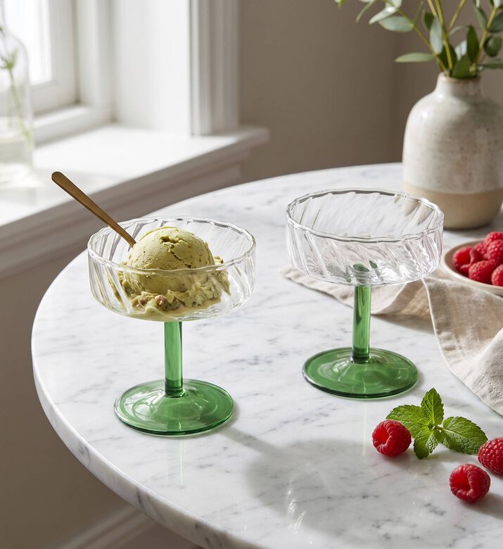 &k Amsterdam Coupe Twirl Green Bowl Set-2, Model View