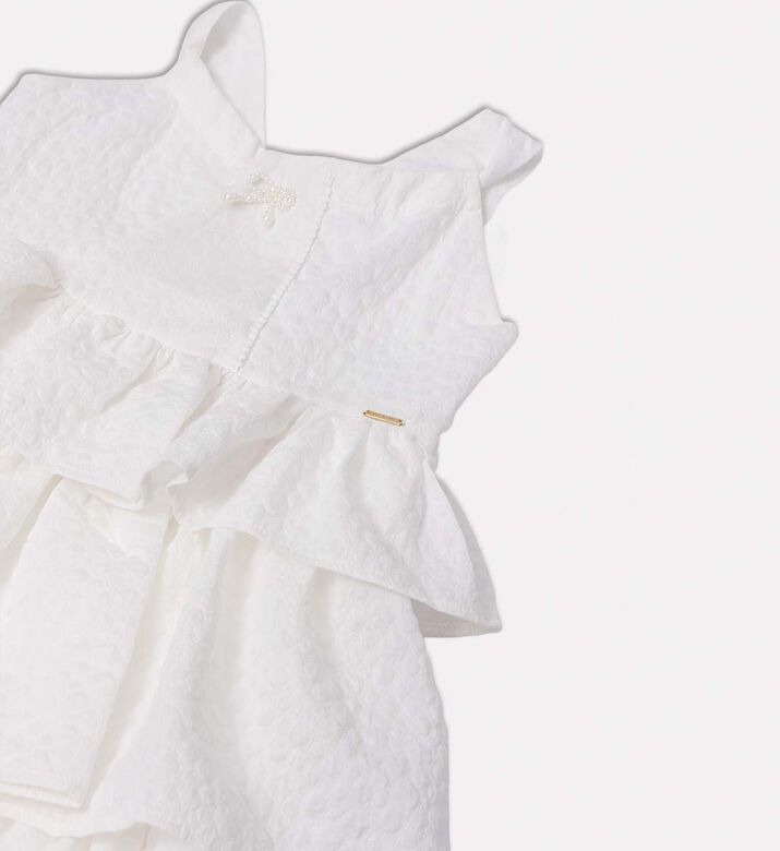 فستان واسع بدون أكمام بتفاصيل كشكشة