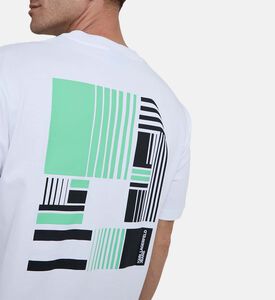 تيشيرت مخطط من الخلف