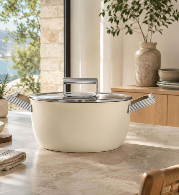 Smeg Ceramic-coated Double Handle Casserole, Packshot View