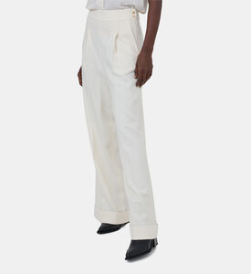 بنطال بثنيات عريض الساقين