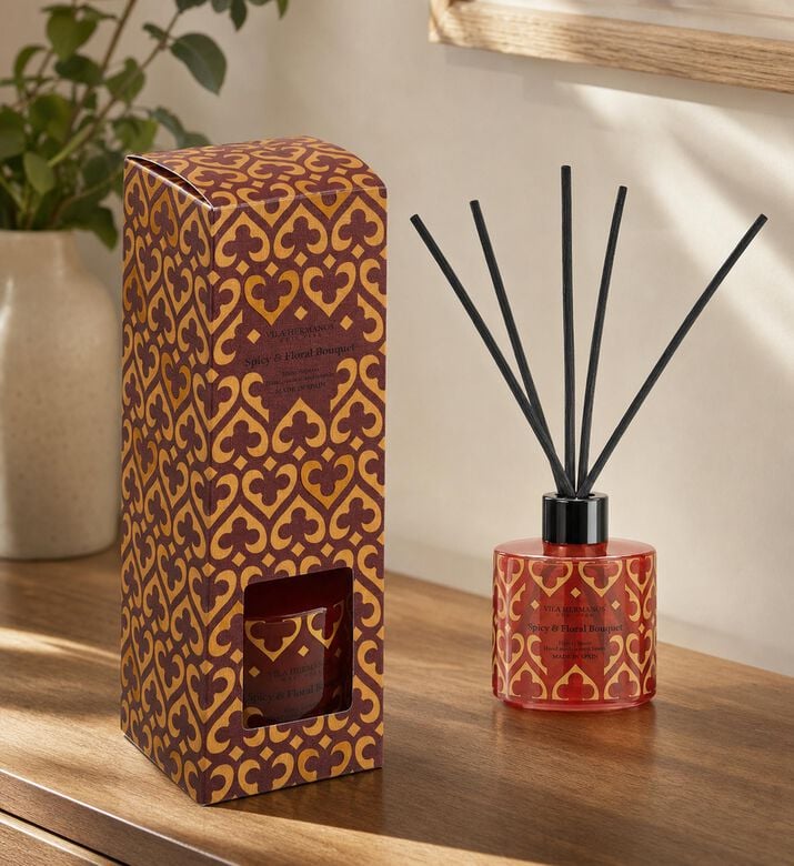 Ladenac 70s Spicy Floral Bouquet Diffuser, Model View